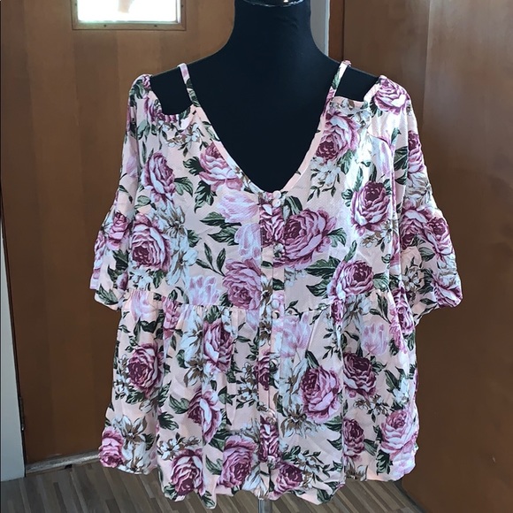 TORRID light pink floral cold shoulder babydoll! - Picture 5 of 8